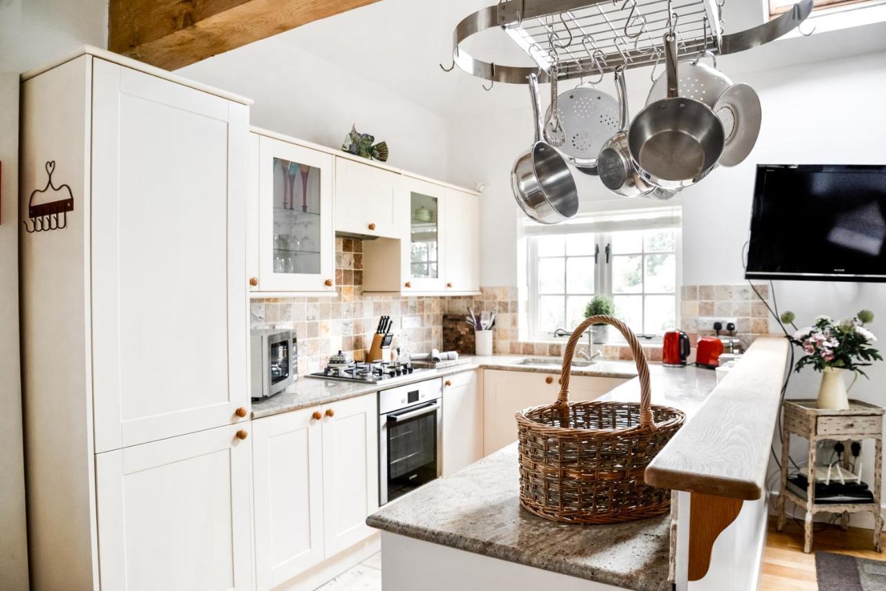 Chichester Cottage Funtington Bagian luar foto